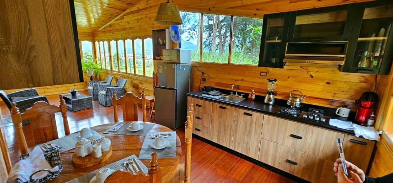 Hassinger Ranch Cabanas Oxapampa Kültér fotó
