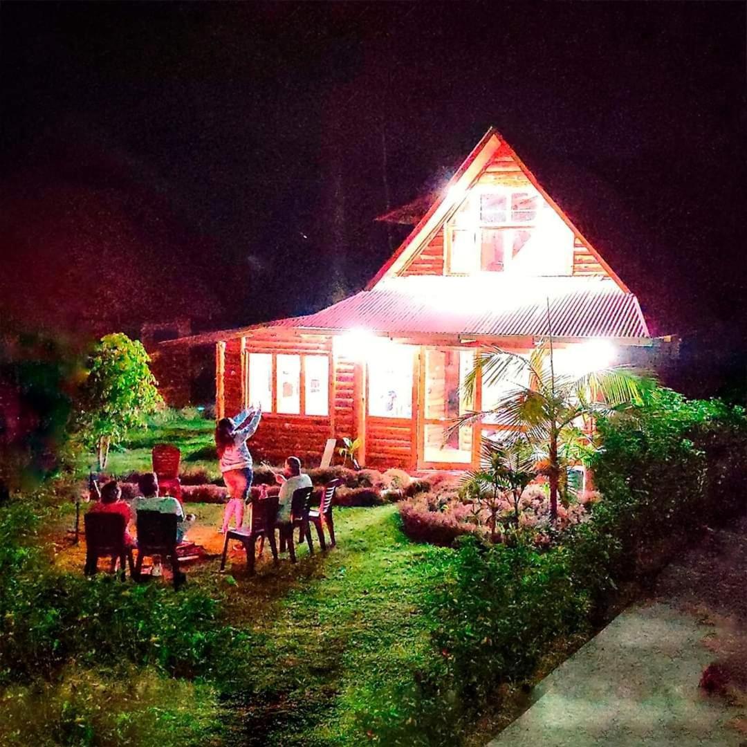 Hassinger Ranch Cabanas Oxapampa Szoba fotó