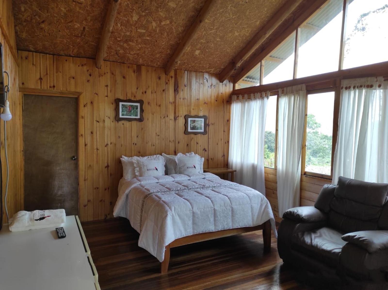 Hassinger Ranch Cabanas Oxapampa Szoba fotó