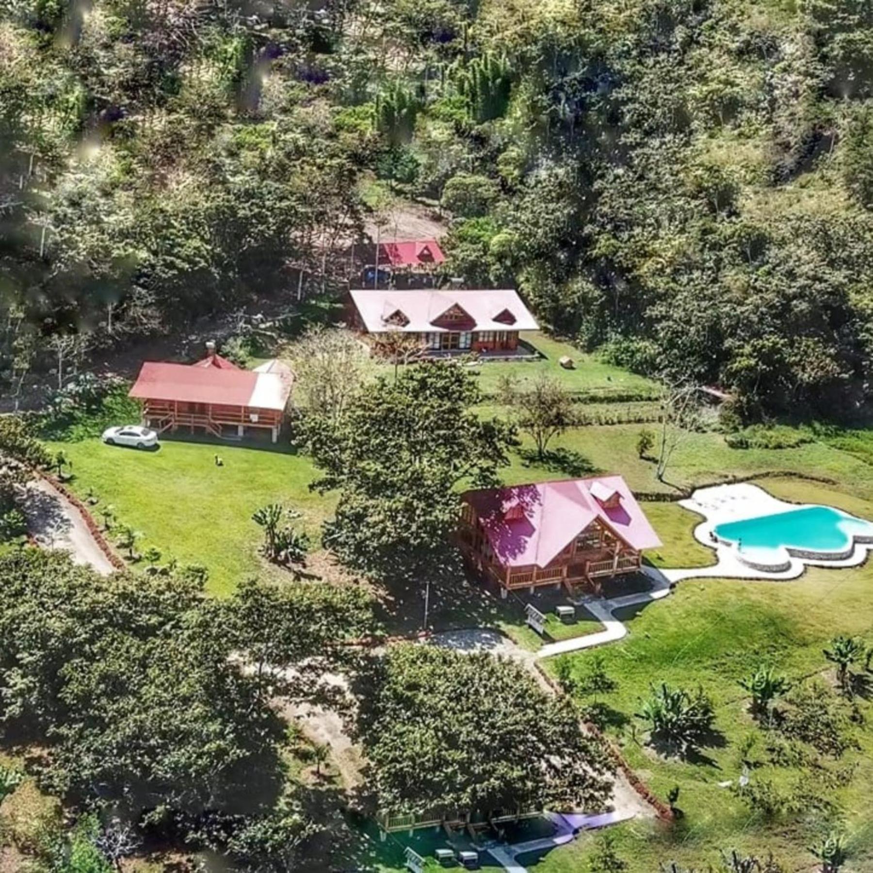 Hassinger Ranch Cabanas Oxapampa Szoba fotó